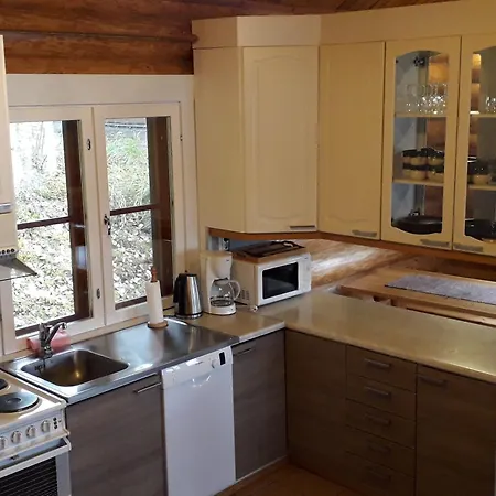 Holiday home Yli-kaitala Maentytupa *